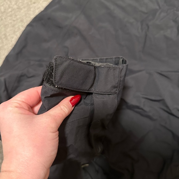 TheNorthFace black hooded shell jacket -Sold - Picture 7 of 12